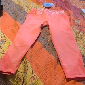 NWT Gymshark Flex Cropped Legging- Peach Coral !